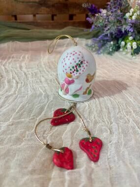 Vintage 1981 JASCO Bisque Porcelain Bell Ornament